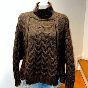 FREE PEOPLE SWEATER